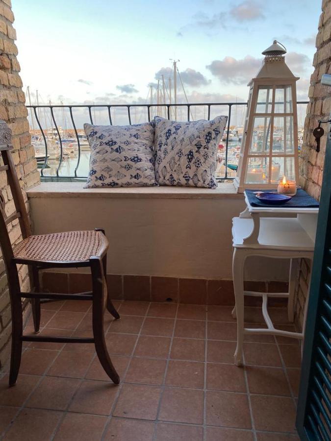 Fra Em Doria "Giubileo 2025" Appartement Nettuno Buitenkant foto